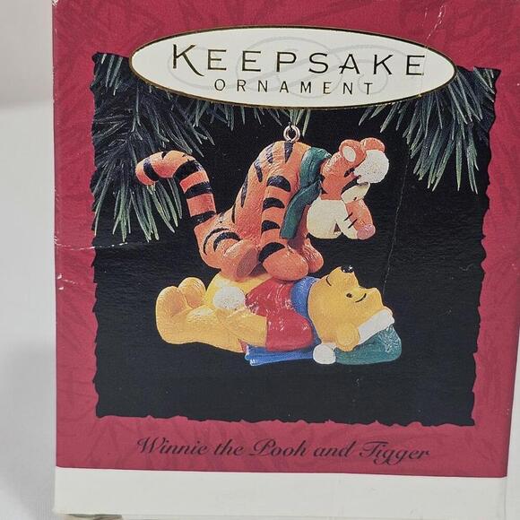 RARE Vintage Winnie the Pooh and Tigger 1994 Hallmark Keepsake Ornament - Picture 7 of 9